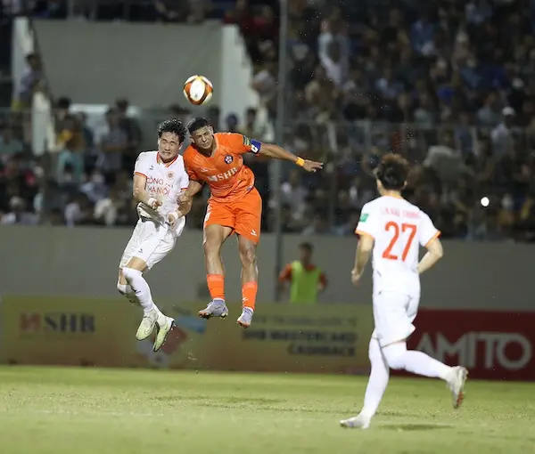 giai-doan-1-v-league-ket-thuc-voi-cac-tran-thua-cua-top-dau