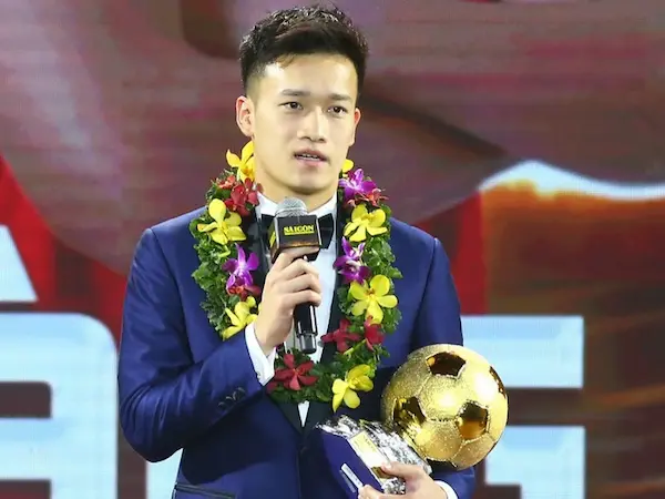 Nguyễn Hoàng Đức giành Quả bóng vàng 2023