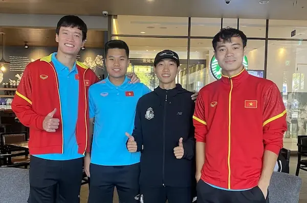 Xác định trợ lý nội và phiên dịch của HLV Kim Sang-sik