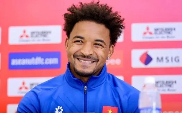 Nguyễn Xuân Son đặt mục tiêu lập hat-trick trước Singapore