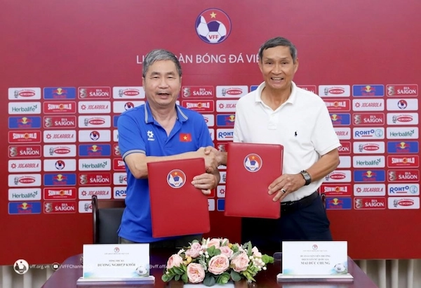 HLV Mai Đức Chung có phải là HLV đội tuyển quốc gia lớn tuổi nhất còn tại vị?