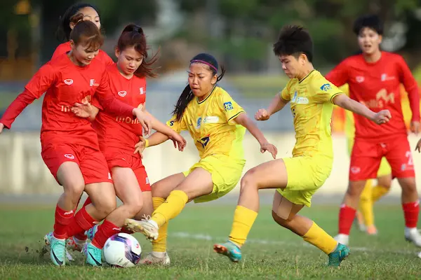 Hệ thống FVS có điểm gì khác biệt so với VAR?