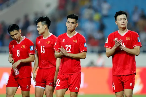 HLV Kim Sang Sik công bố đội hình dự vòng loại World Cup 2026