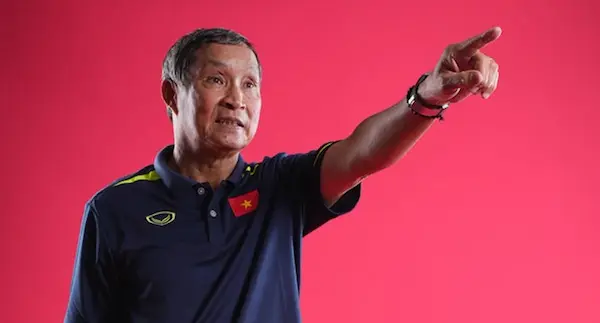 Ai sẽ là người thay thế xứng đáng cho HLV Mai Đức Chung?