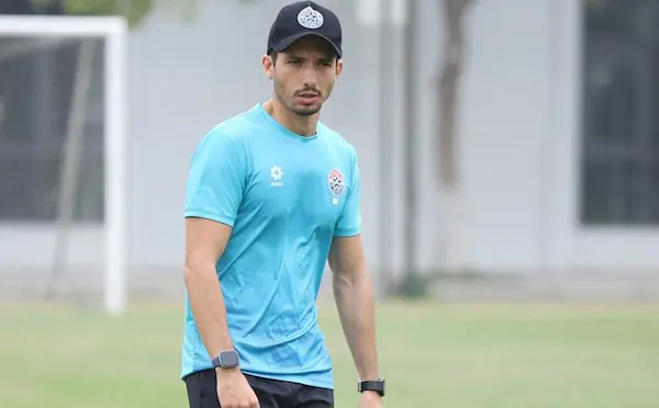 Vì sao CLB Nam Định bất ngờ chia tay HLV Mauro Jeronimo?